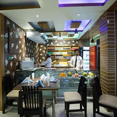 Hotel Mishuk Кокс Базар Екстериор снимка