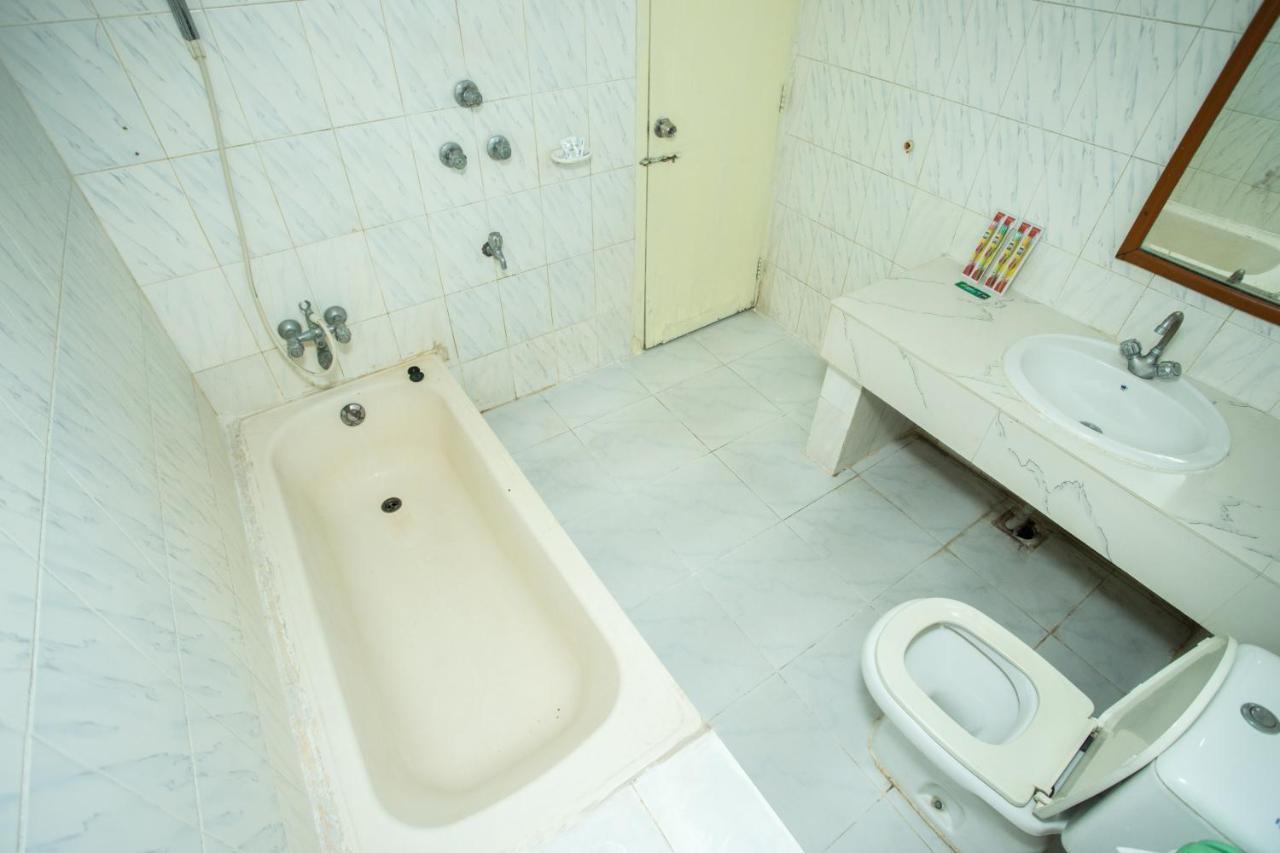 Hotel Mishuk Кокс Базар Екстериор снимка