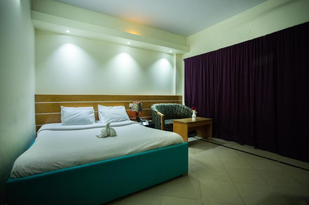 Hotel Mishuk Кокс Базар Екстериор снимка